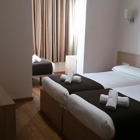 Hostal Barcelona Travel-2