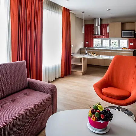 Apartamentos Plaza Suites-2