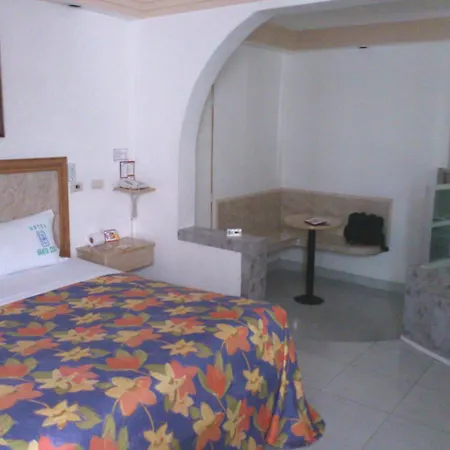 Hotel Santa Cruz-3