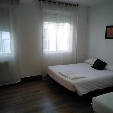 Hostal Ancla Dorada-2