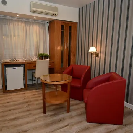 Gran Hotel Skorpios-2