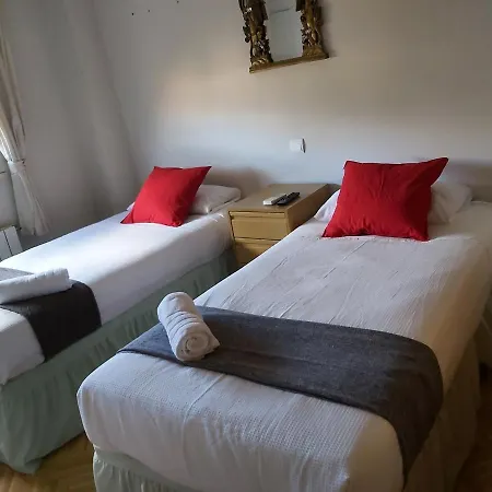 Chalet Avila Rooms-2