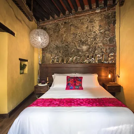 Suites Los Camilos-2