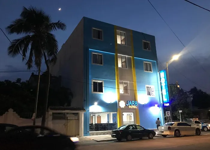 Hotel Jar8 Acuario enfrente al Acuario de Veracruz
