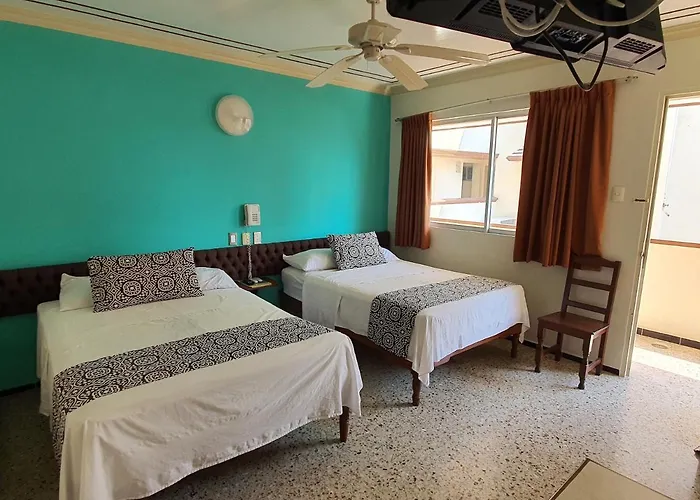 Hotel Atlantico a 150 mts de Playa Martí Veracruz