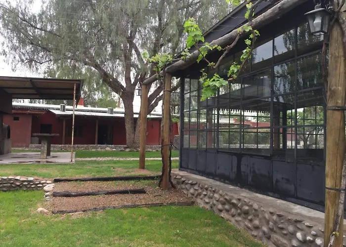 Hotel Casona La Finquita 1920 Bodega Garage Vinedo Mendoza