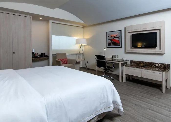 Holiday Inn Express Mexico- Toreo By Ihg