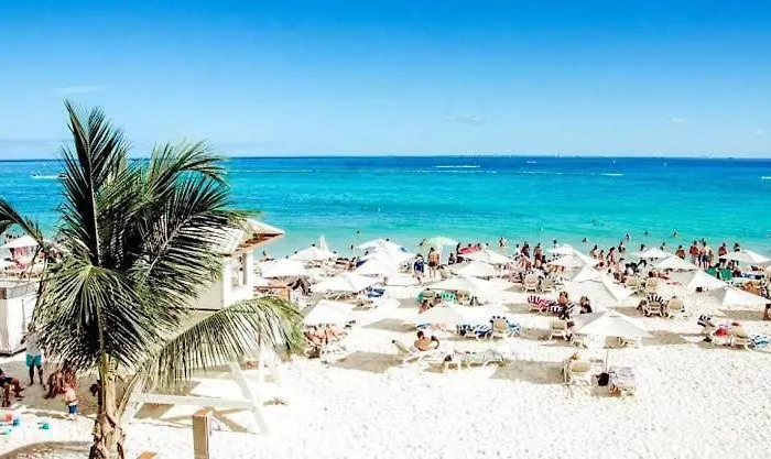 Hotel Castillo Del Mar - 5 Th Ave Playa del Carmen