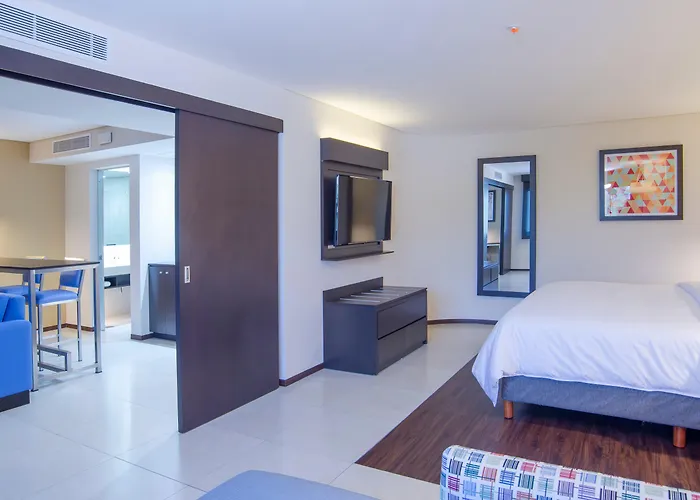 Holiday Inn Express - Mexico Basilica, an IHG Hotel