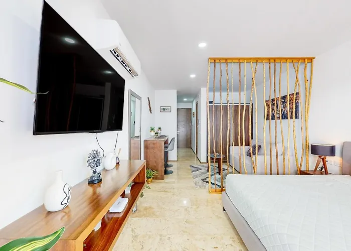 Hotel Menesse Midtown 2 Unit 208 Playa del Carmen