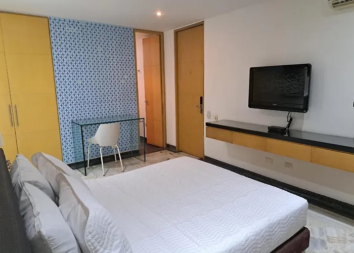 Aw Hotel Luxor Versalles Cali