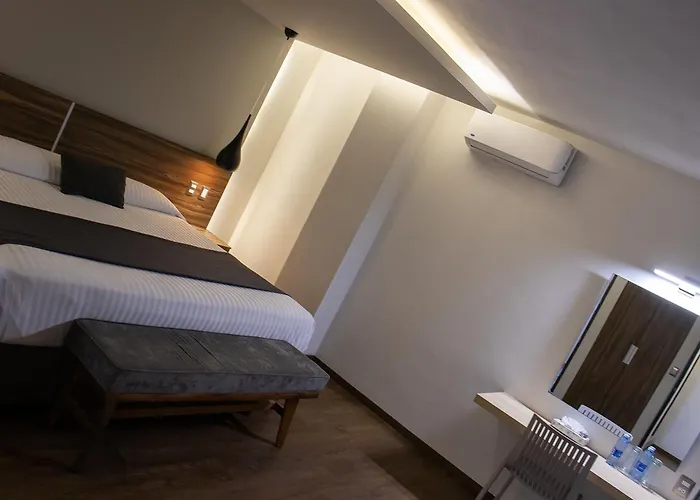 Estanza Hotel&Suites Morelia