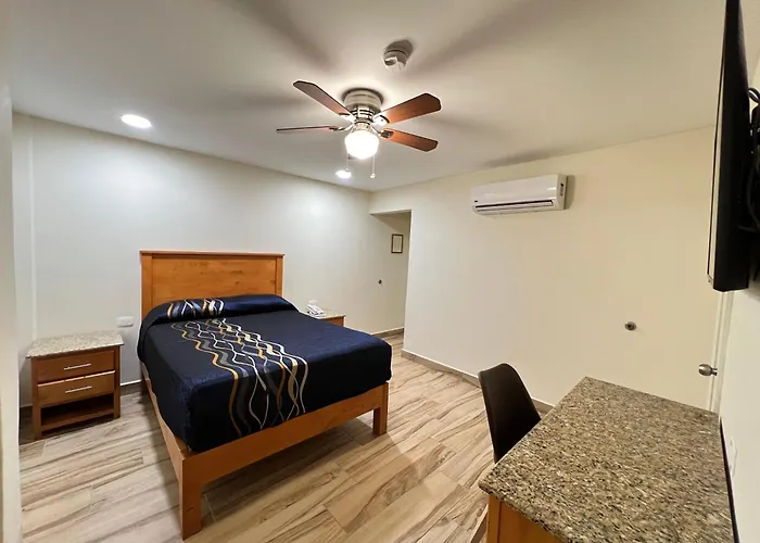 Hotel Catalina Tijuana