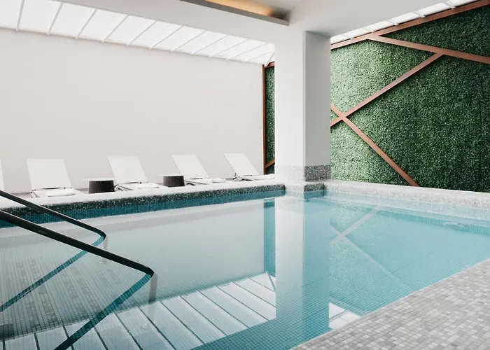 Hotel Crown Victoria Querétaro