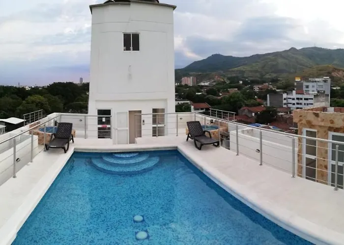 Aparta Suites La Flora Cali
