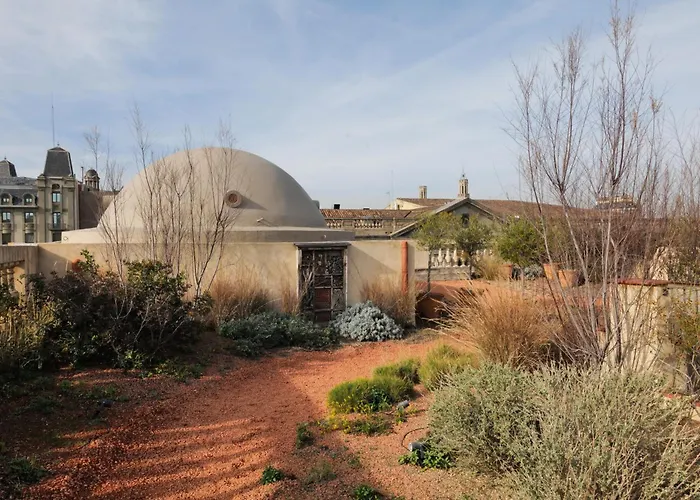 Hostal Porxos Garden Barcelona