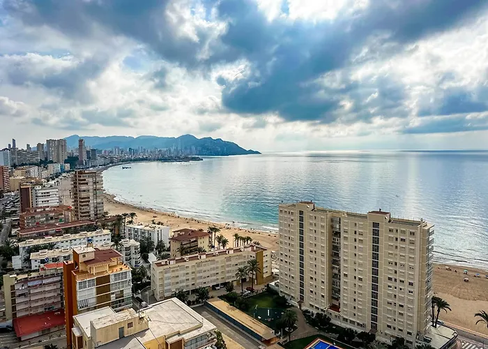 Apartamentos El Faro By Mc Benidorm