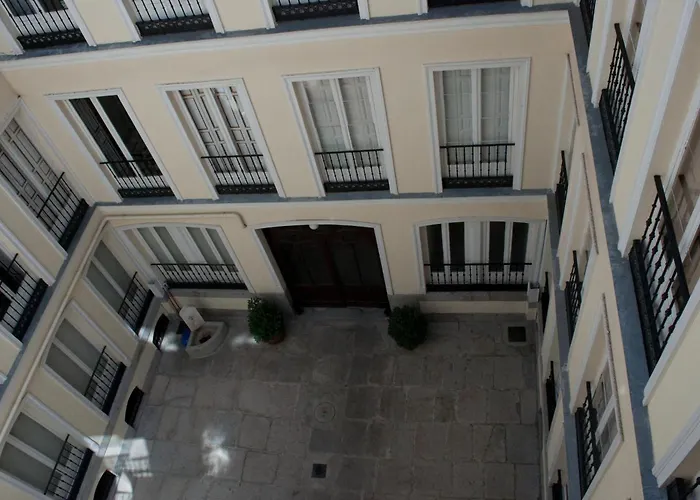 Hotel Ch Yolanda Madrid