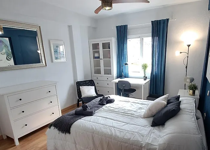 Room In Apartment - Private Room For Rent In Calle De San Bernabe Madrid