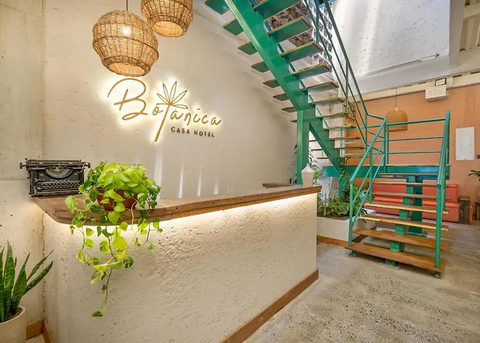 Botánica Casa Hotel Manila by HOUSY HOST Medellín