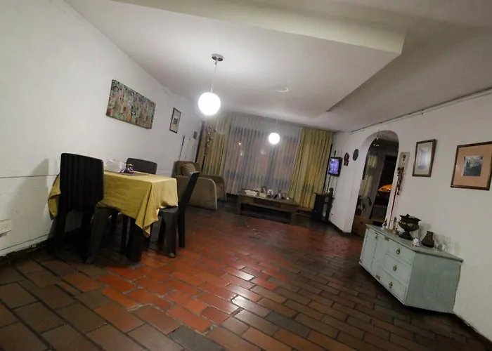 Hotel Edificio Neuchabel Cali