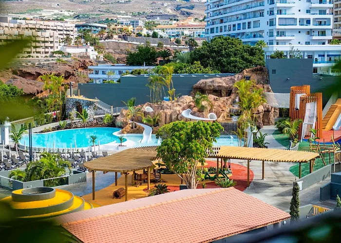 Adrián Hoteles Roca Nivaria Costa Adeje 