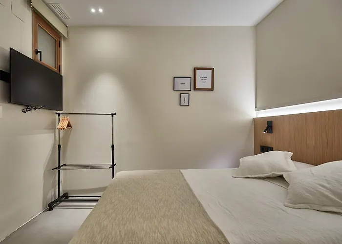 Ella Hostel Ramblas Barcelona