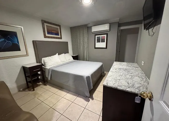 Hotel TJ Plaza Tijuana