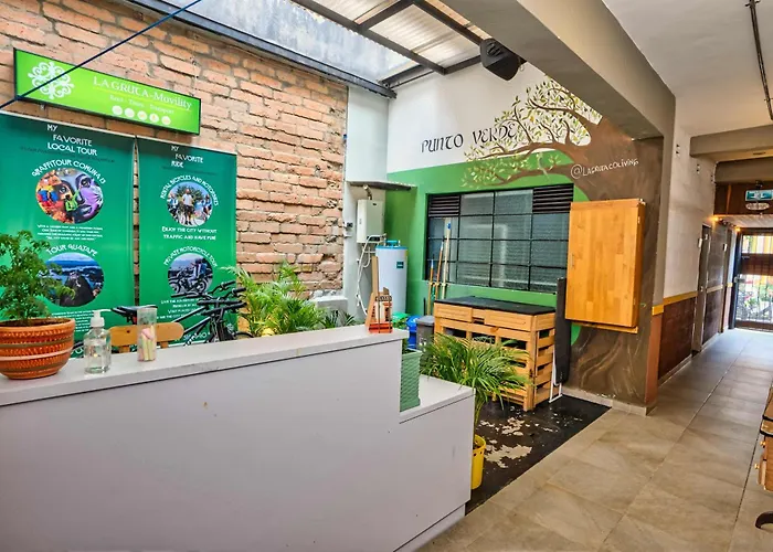 Hotel La Gruta Coliving Medellín