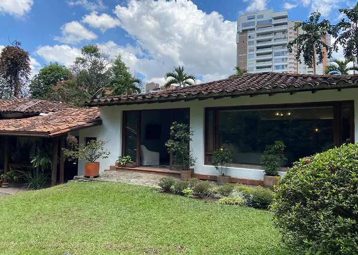 Aparthotel Casa Chipre By Wynwood House Medellín