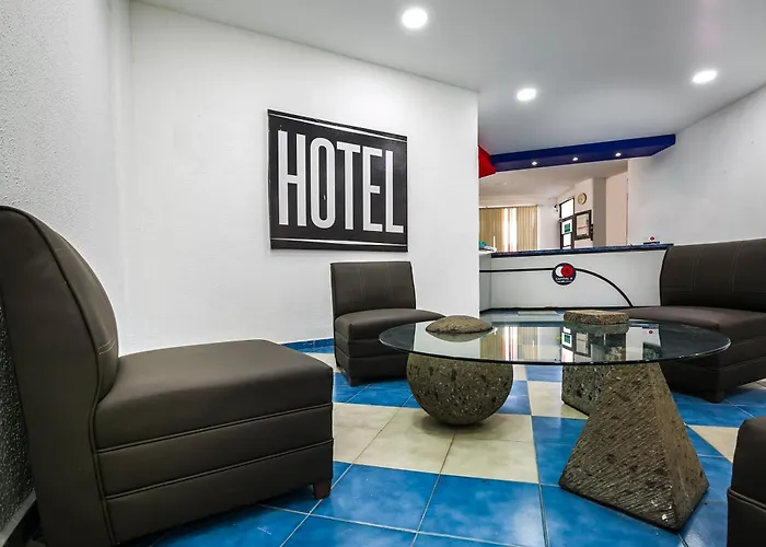 Capital O Hotel Casa Blanca, Morelia