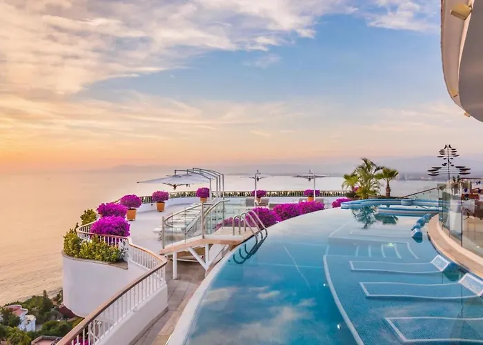 Grand Miramar All Luxury Suites&Residences Puerto Vallarta