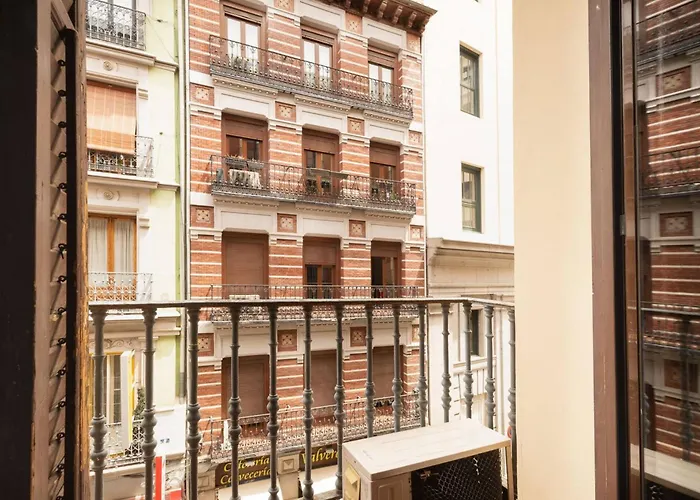 Apartamentos Day Madrid VALVERDE Centro Gran Via Sol Malasaña