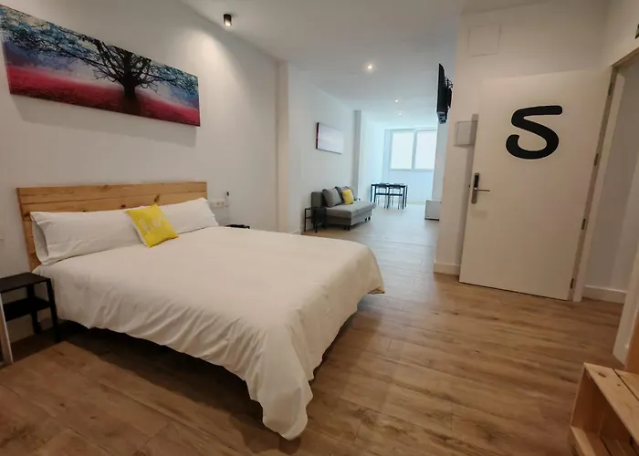 Bilbao Rooms & Kitchen Rekalde