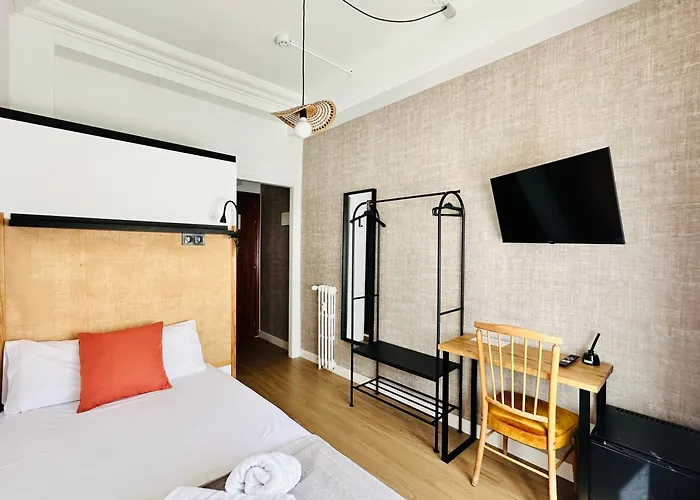 Autentic Boutique Moncloa Madrid