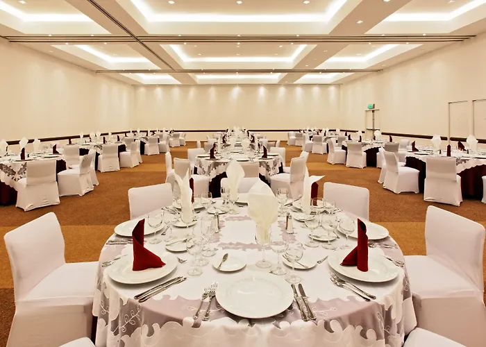 Holiday Inn Mexico City-Plaza Universidad, an IHG Hotel