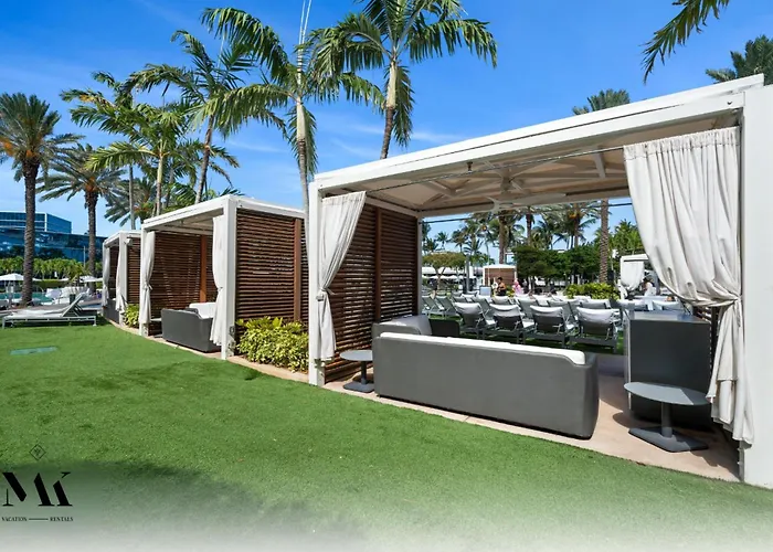 Fontainebleau Resort Balcony W Ocean And City View Miami Beach