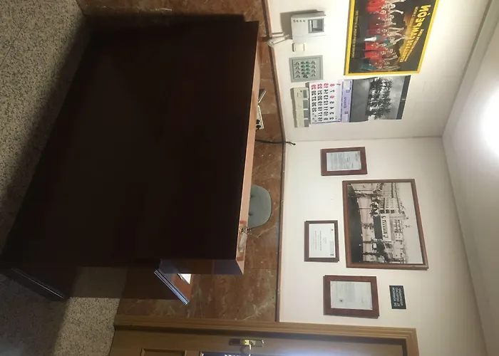 Hostal Conchita Legazpi Madrid