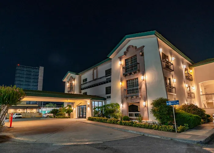 Quinta Dorada Hotel&Suites Saltillo