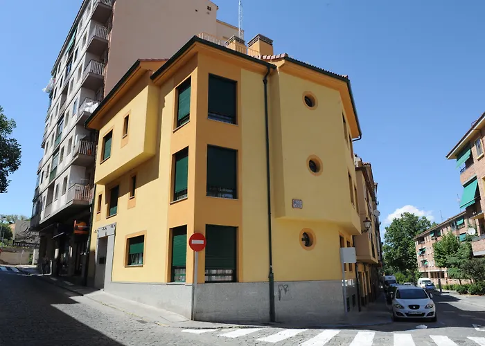 Hotel Apartamentos Aralso Segovia