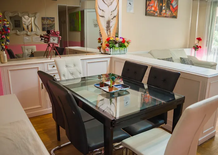 Hostal Ideal Badal Barcelona