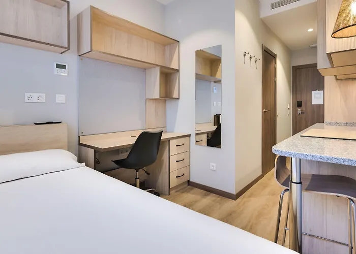 Livensa Living Studios Málaga Feria