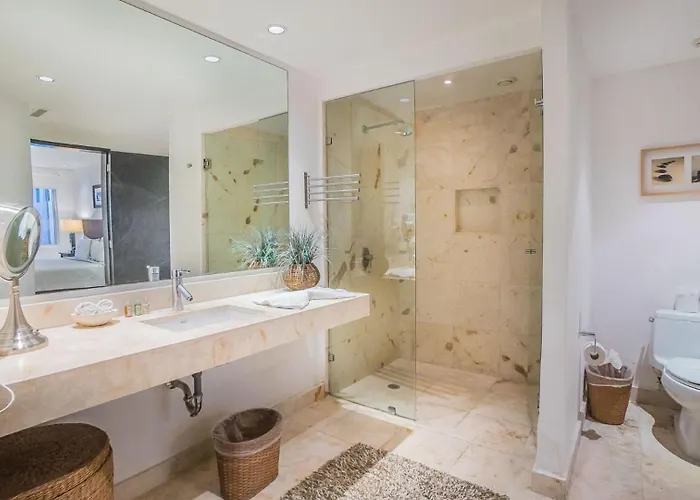 The Elements Oceanfront & Beachside Condo Hotel Playa del Carmen