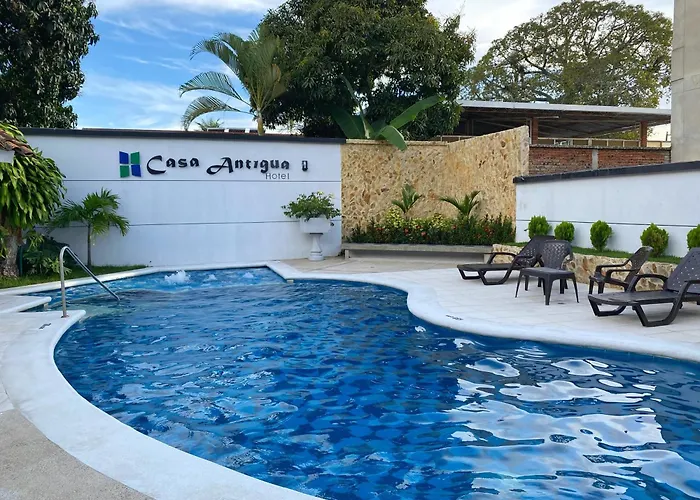 Hotel Casa Antigua Buga