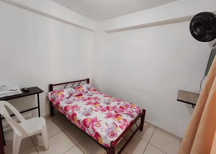Guayacan Hostel Cali