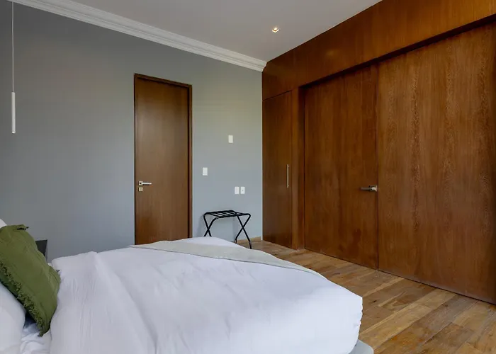 Aparthotel Capitalia Temistocles Polanco México DF