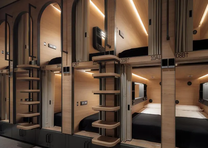 Hotel Gettsleep Madrid Airport T4S - Boarding Pass Required