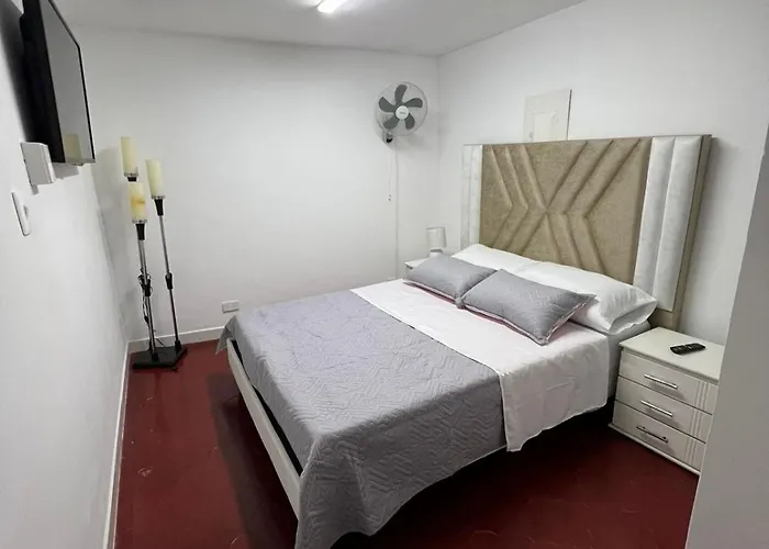Bed and Breakfast Brisas de gran limonar Cali