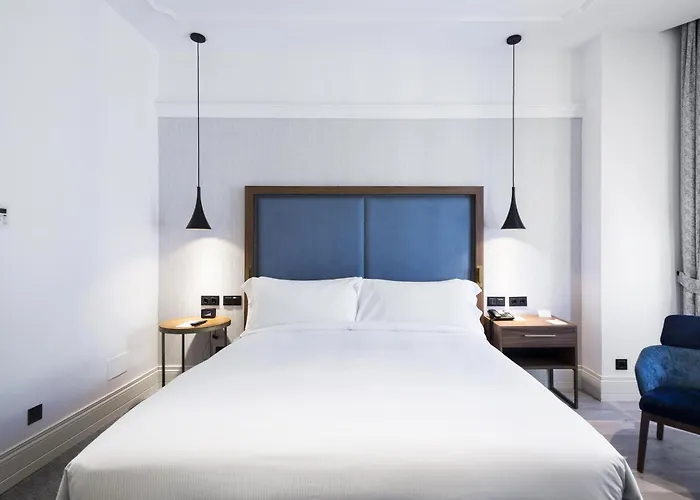 Hotel Doubletree By Hilton Madrid-Prado