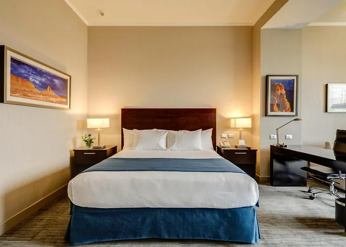 Hotel La Quinta by Wyndham Santiago Aeropuerto